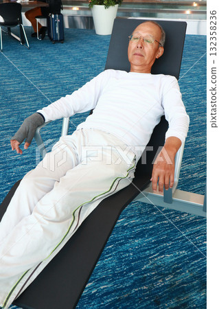 老人放鬆 老人放鬆 132358236
