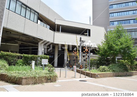 兵庫縣西宮市西宮北口南鐵路道口 132358864