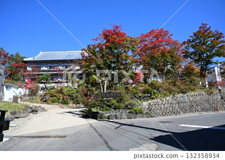 Autumn leaves at Kusatsu Onsen 132358934