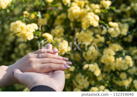 The moment when you touch the spring sunshine① The moment when you touch the spring sunshine① 132359040