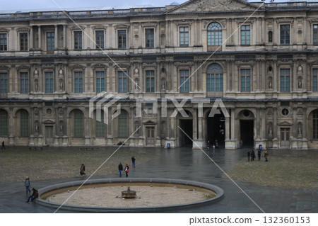 法國羅浮宮博物館 132360153