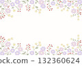 紫色花朵和紅色漿果框架明信片 132360624
