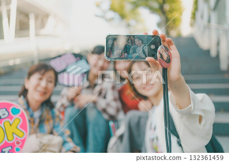 夥伴 朋友 偶像 132361459