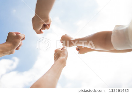 握拳 手 團結 132361485