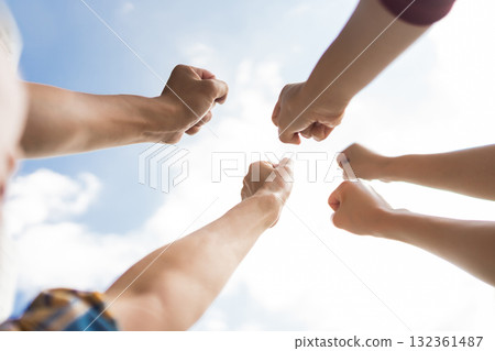 fist pump, cheering, hand 132361487
