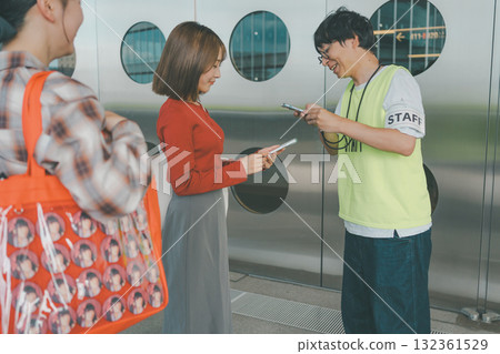 員工 女生 女孩 132361529