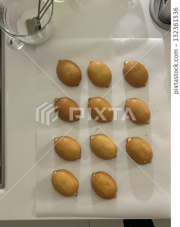 Moist and zesty lemon bread with a tender crumb and bright citrus glaze, offering a perfect balance of sweet and tangy flavors in every refreshing, sun-kissed bite. 132361536