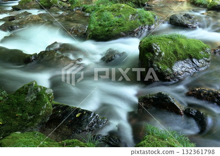 Gentle flowing waters of Oda Miyama Valley (Uchiko Town, Ehime Prefecture) Gentle flowing waters of Oda Miyama Valley (Uchiko Town, Ehime Prefecture) 132361798