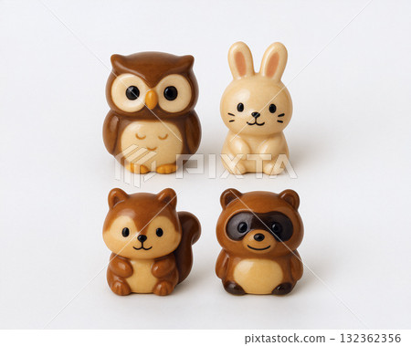 Animal icon set (owl, rabbit, squirrel, raccoon dog) 132362356