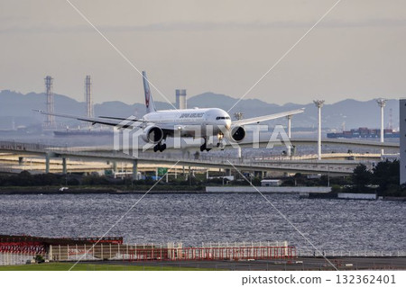 Haneda Airport at dusk, airplane landing, Ota Ward, Tokyo 132362401