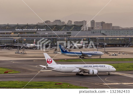 Haneda Airport at dusk, airplane landing, Ota Ward, Tokyo 132362433
