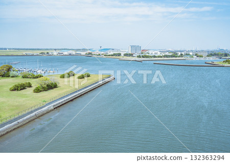 Kisarazu Coast, Chiba (from Nakanoshima Bridge) Kisarazu Coast, Chiba (from Nakanoshima Bridge) 132363294