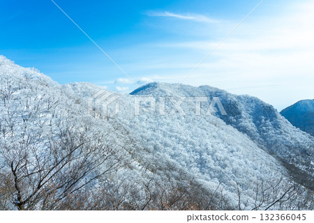 白雪皚皚的赤城山 06 132366045