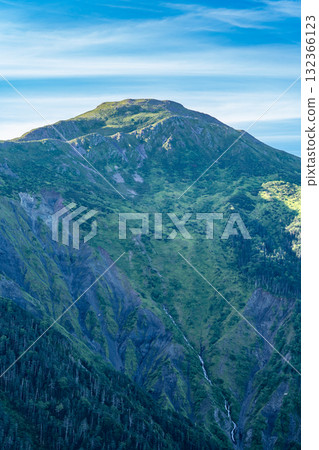 從厚比交叉口（聖山大型土石流區）眺望上河內山，南阿爾卑斯山的聖山和兔山登山 132366123