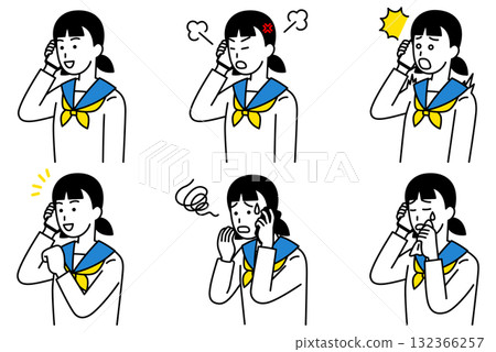 女學生在智慧型手機上交談 132366257