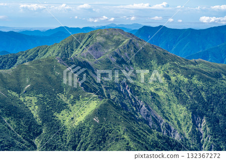 Mount Kamikawachi seen from the summit of Mount Hijiri (Mae Hijiri) Hijiri and Usagi in the Southern Alps 132367272