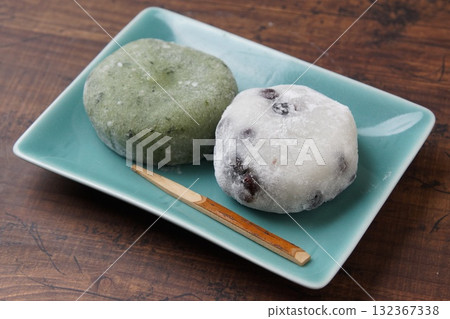 艾草大福麻糬豆大福麻糬 艾草大福麻糬豆大福麻糬 132367338