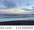 寂靜與黃昏的海岸線 132368066