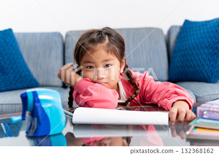 小學女生無聊 132368162