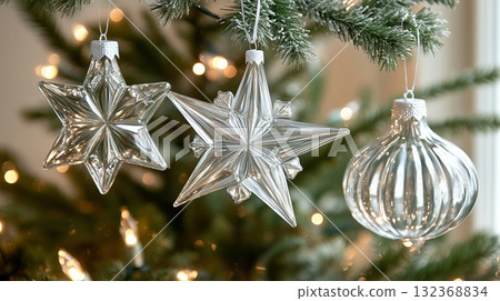 美麗的水晶聖誕樹飾品 132368834
