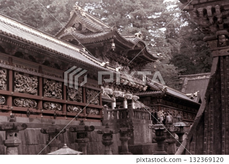 1956 年日光東照宮陽明門的老照片 1956 年日光東照宮陽明門的老照片 132369120