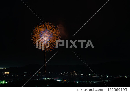 Scenes from the Mikkabi Fireworks Festival in Hamamatsu City (Shizuoka Prefecture) 132369195