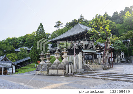 Todaiji Nigatsudo in the morning in silence 132369489