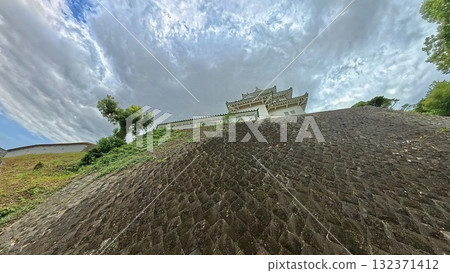 高聳的城堡 132371412