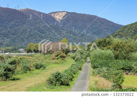 Makino Town Cycling Road Along the Chiuchi River, Takashima City, Shiga Prefecture 132373022