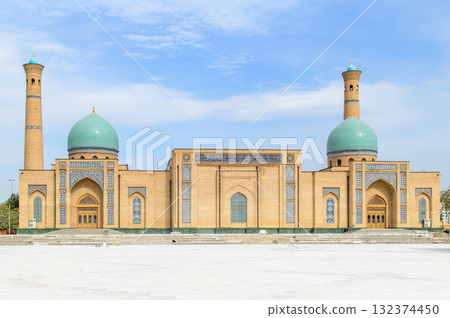 Beautiful exterior view of the Khazrati Imam Mosque in Tashkent, the capital of Uzbekistan 132374450