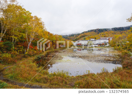 Autumn leaves in Shiga Kogen [Lotus Pond] 132374565