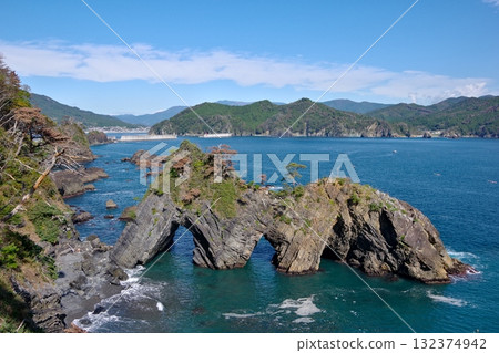 岩手縣大船渡市穴志磯的景色 132374942