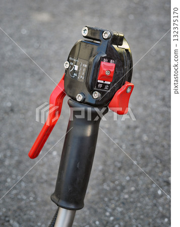 Engine brush cutter handle Engine brush cutter handle 132375170