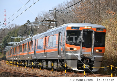 313 series train, 8000 series, B203, running on the Chuo-Nishi Line 313 series train, 8000 series, B203, running on the Chuo-Nishi Line 132375756