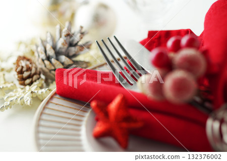 Christmas table coordination image 132376002