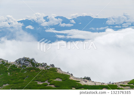 從千疊敷冰斗眺望中央阿爾卑斯山 | 長野縣駒根市 [9月] 132376385