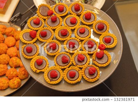 Chocolate Tart Raspberry Top Chocolate Tart Raspberry Top 132381971