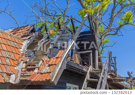 Cabin Attic Fire Damage 132382013