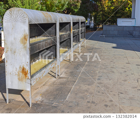 Candles Containers Church 132382014