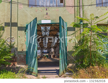 Doors Factory Hall Abandon 132382016