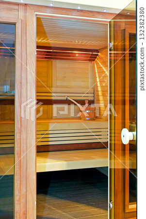 Glass door sauna 132382380
