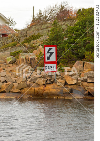 Underwater Cable Sign Kabel 132382433