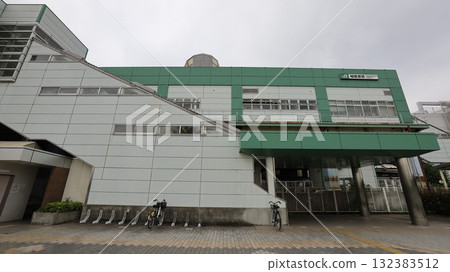 The station building seen from the west exit of Sagamihara Station on the JR Yokohama Line, including bicycle racks for rental bicycles The station building seen from the west exit of Sagamihara Station on the JR Yokohama Line, including bicycle racks for rental bicycles 132383512