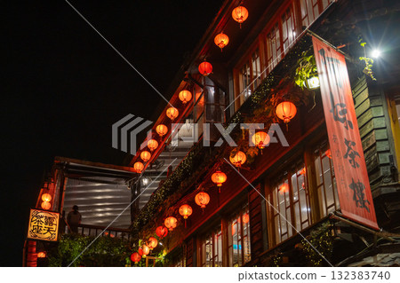 Lantern-lit streets of Jiufen / Taiwan Lantern-lit streets of Jiufen / Taiwan 132383740