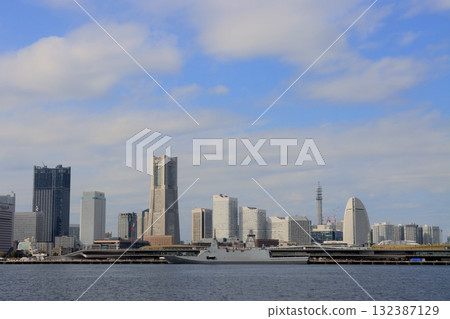 Yokohama Port where the destroyer is anchored 132387129