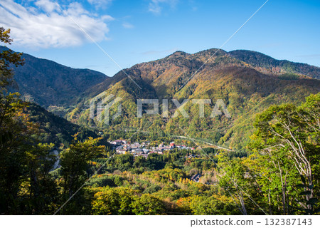 "Okuhida Onsen Village in Autumn" Hirayu Onsen town overlooked from R158 Awa Pass (old road) 132387143