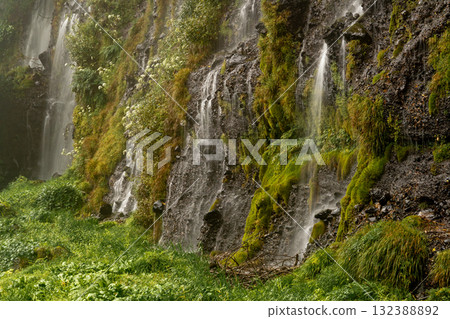 The flow of Shiraito Falls The flow of Shiraito Falls 132388892
