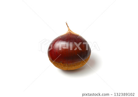 Chestnuts seen from the front Chestnuts seen from the front 132389102