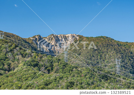 View of the Nosaka Mountains from the foot of the mountain in Makino Town, Takashima City, Shiga Prefecture View of the Nosaka Mountains from the foot of the mountain in Makino Town, Takashima City, Shiga Prefecture 132389521