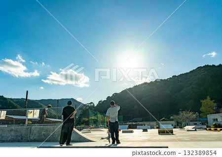 Young people enjoying skateboarding at Hobara Skate Park, the former Hobara Elementary School in Minamiise Town, Mie Prefecture Young people enjoying skateboarding at Hobara Skate Park, the former Hobara Elementary School in Minamiise Town, Mie Prefecture 132389854